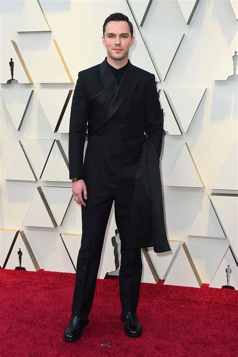 nicholas hoult oscars dior